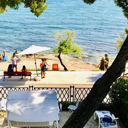 Lejlighed Family Friendly Seaside Kastel Stari, - 18114 *