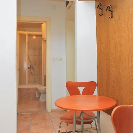Family Friendly Seaside Kastel Stari, - 18114 Lejlighed