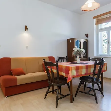 Family Friendly Seaside Kastel Stari, - 18114 Lejlighed *
