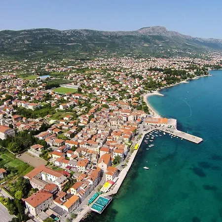 Lejlighed Family Friendly Seaside Kastel Stari, - 18114 Kaštela