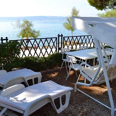 Apartment Family Friendly Seaside Kastel Stari, - 18114 *