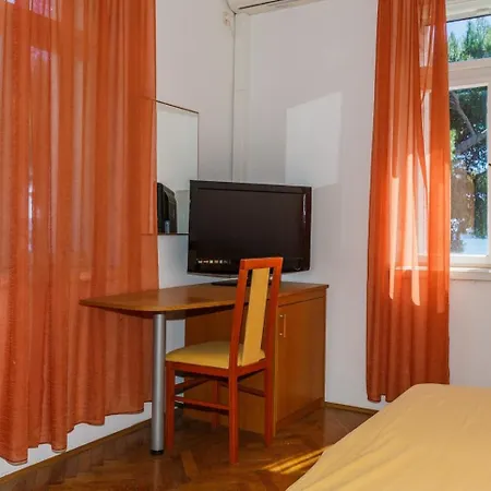 Family Friendly Seaside Kastel Stari, - 18114 * Kaštela